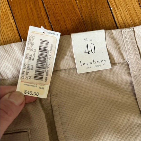 TURNBURY BRAND NEW KHAKI SHORTS - Picture 4 of 5